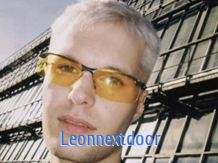 Leonnextdoor